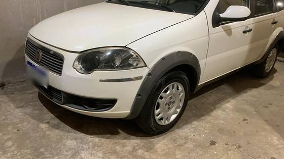 FIAT PALIO 1.6 TREKKING WEEKEND 16V FLEX 4P MANUAL FIAT PALIO 1.6 TREKKING WEEKEND 16V FLEX 4P MANUAL